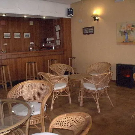 Tres Jotas Conil 2* Коніль-де-ла-Фронтера