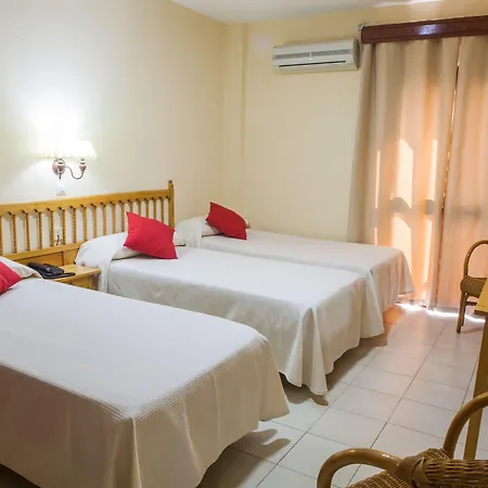 Tres Jotas Conil 2* Conil De La Frontera