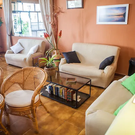 Hotel Tres Jotas Conil 2*