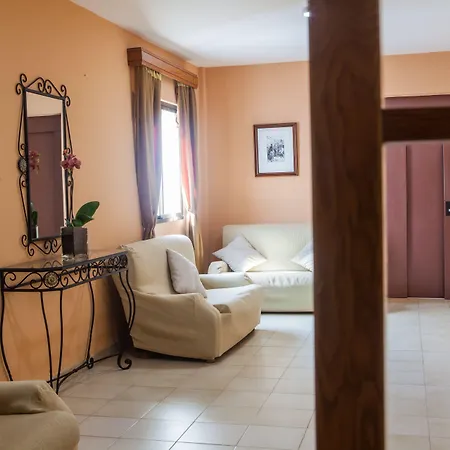 Hotel Tres Jotas Conil 2*