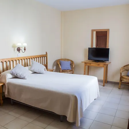 Hotell Tres Jotas Conil Conil De La Frontera