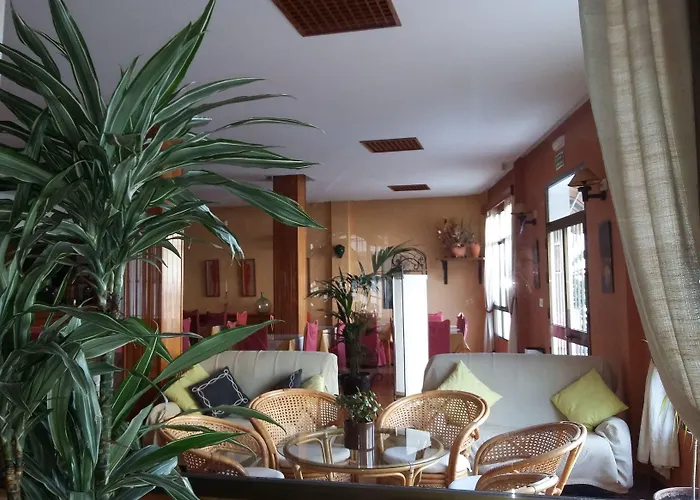 Tres Jotas Conil Hotel 2*