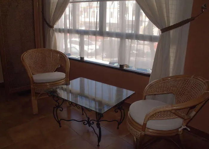 Tres Jotas Conil كونيل ذي لا فرونتيرا