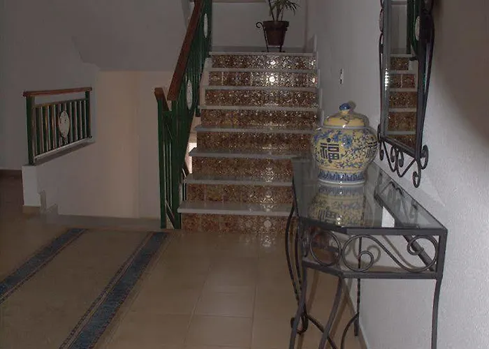 Tres Jotas Conil 2* كونيل ذي لا فرونتيرا