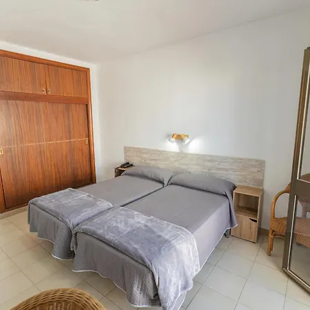 Tres Jotas Conil コニル・デ・ラ・フロンテラ