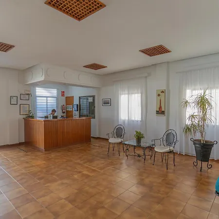 Tres Jotas Conil ホテル コニル・デ・ラ・フロンテラ