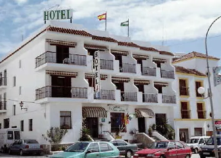 Tres Jotas Conil