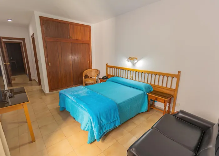 Tres Jotas Conil Hotel Conil De La Frontera