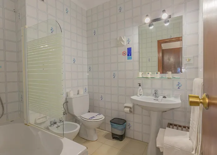 Tres Jotas Conil 2* Conil De La Frontera