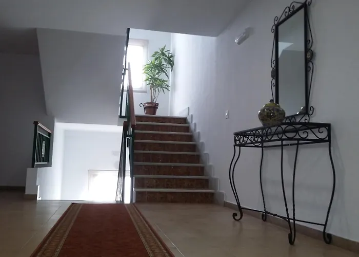 Tres Jotas Conil Hotel 2*