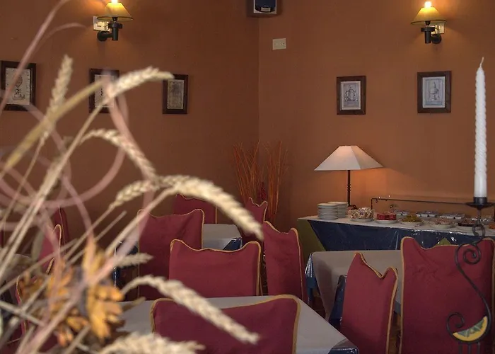 Tres Jotas Conil Hotel 2*